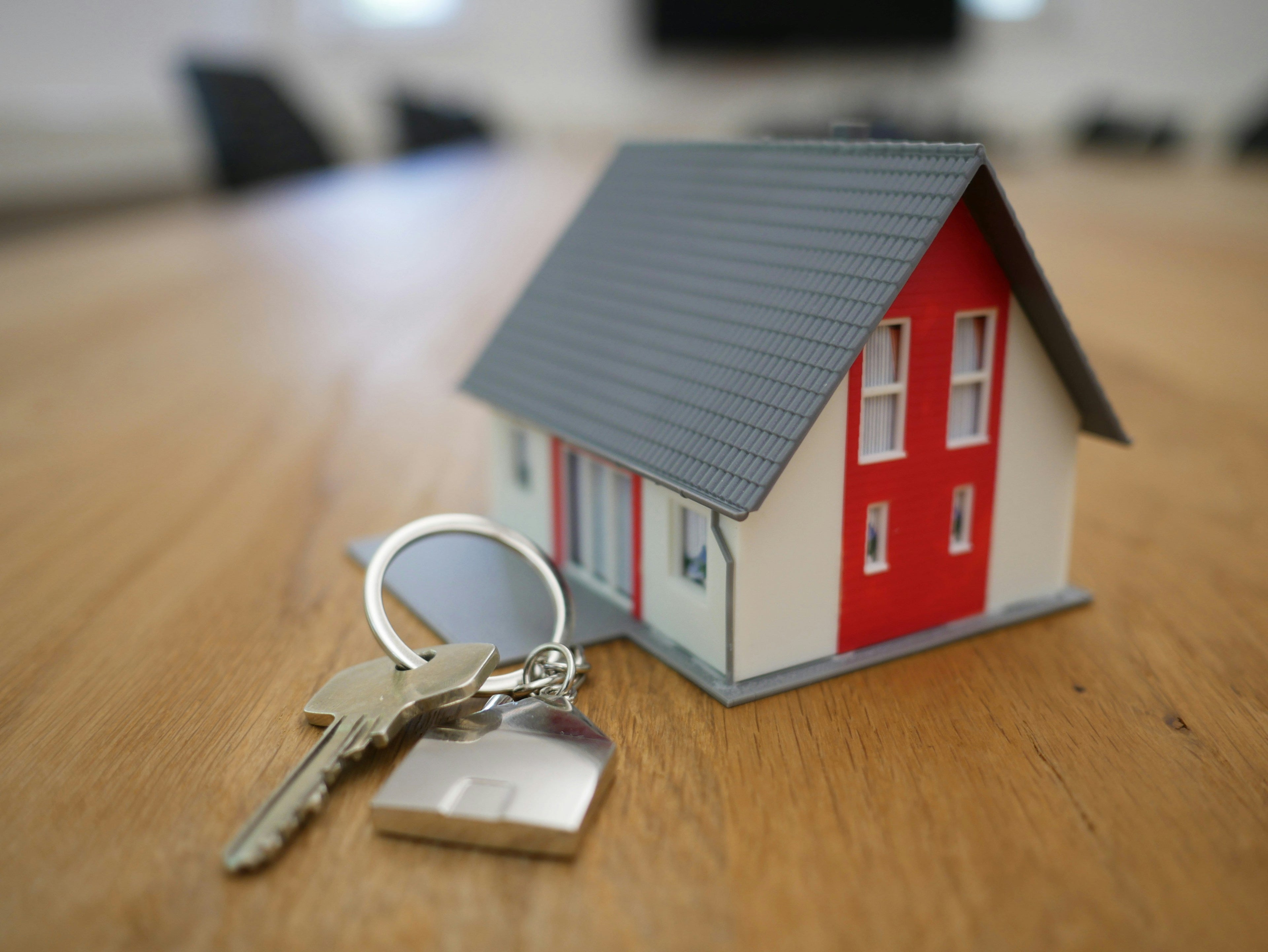 How to Weather the Economic Storm: A Survival Guide for Short-Term Rental Hosts